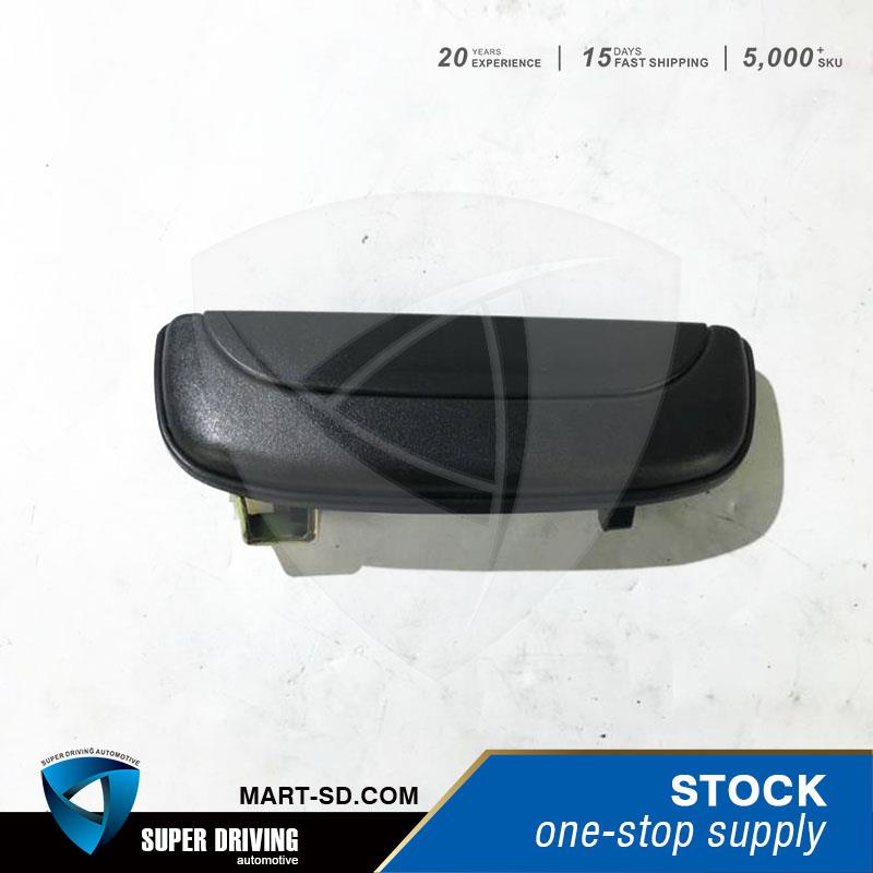 Door exterior palpate -LH OE: 82650-4B000 pro HYUNDAI PORTER I